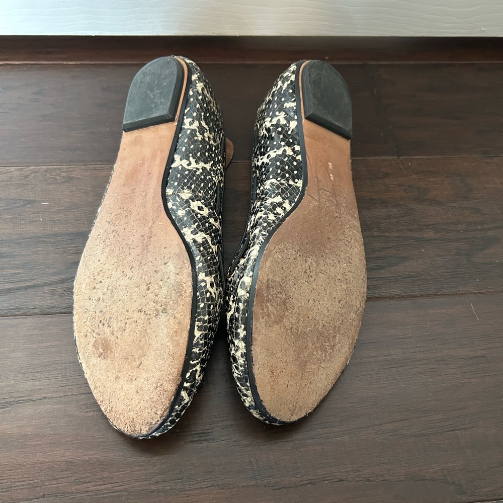 Coach Flats - Picture 3 of 3